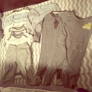 Burt's Bee's Baby Lot! *great value!* 6-9 months